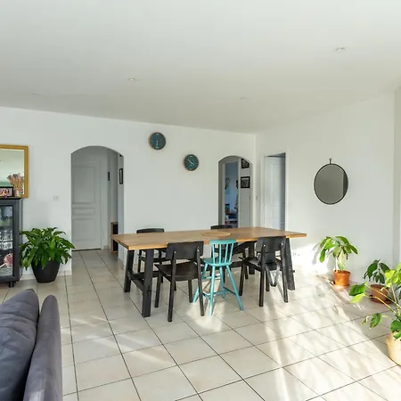 Maison Confortable A Avec Piscine Privee Et Animaux Acceptes - Fr-1-319-627 *