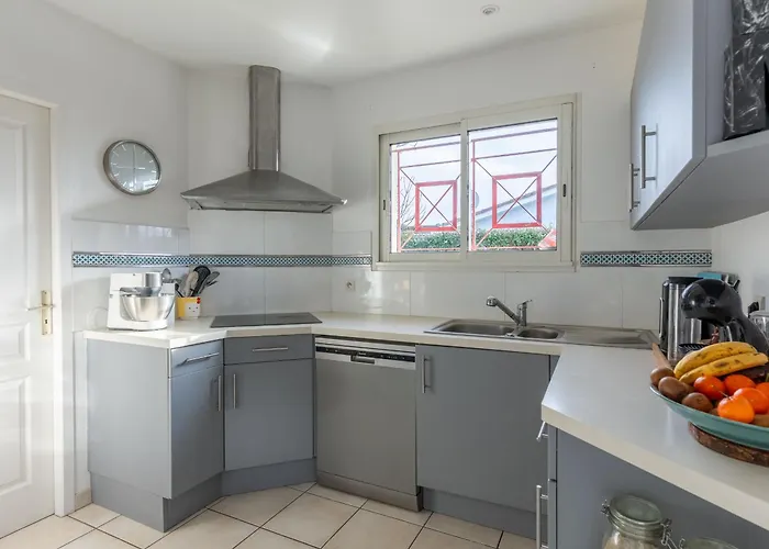 Maison Confortable A Avec Piscine Privee Et Animaux Acceptes - Fr-1-319-627 Biscarrosse